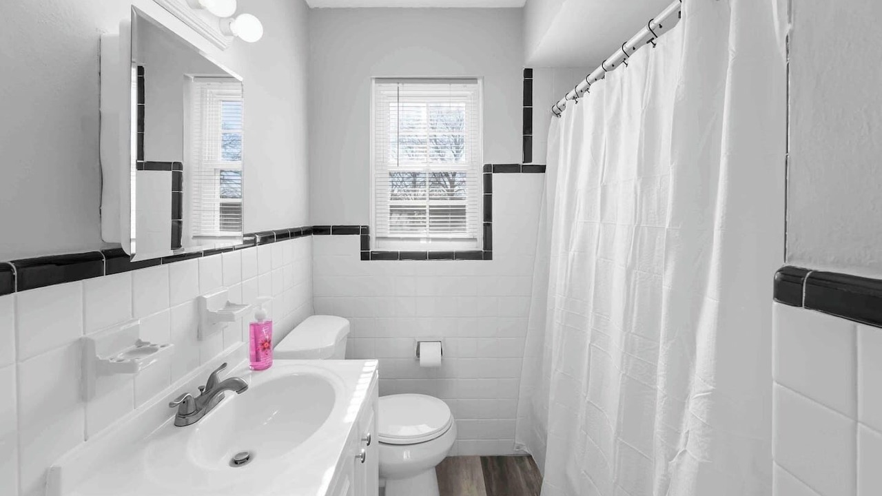 Photo of Bathroom in St. Louis Hills