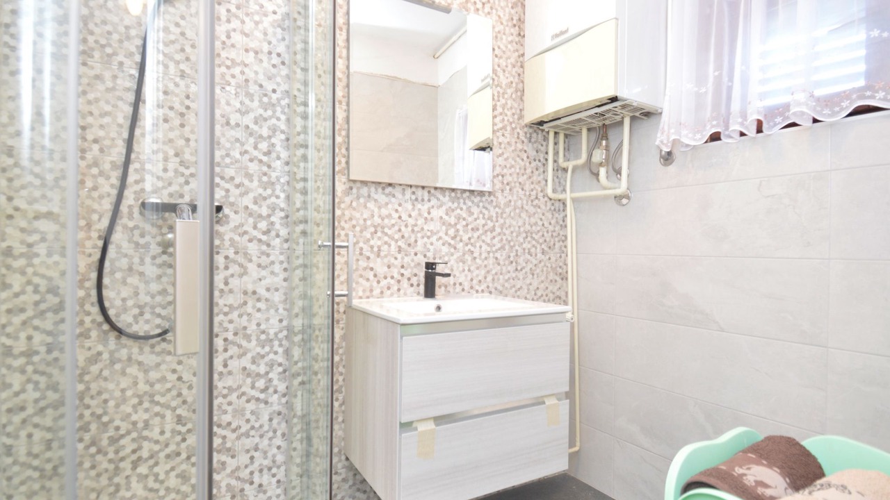 Photo of Bathroom in Skatari