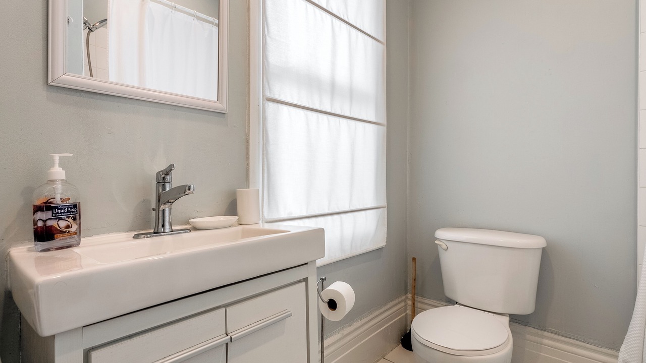 Photo of Bathroom in Bickford Park
