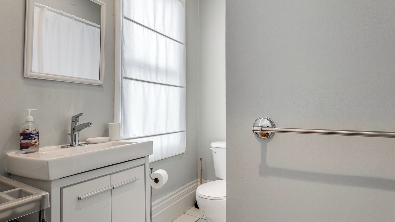 Photo of Bathroom in Bickford Park