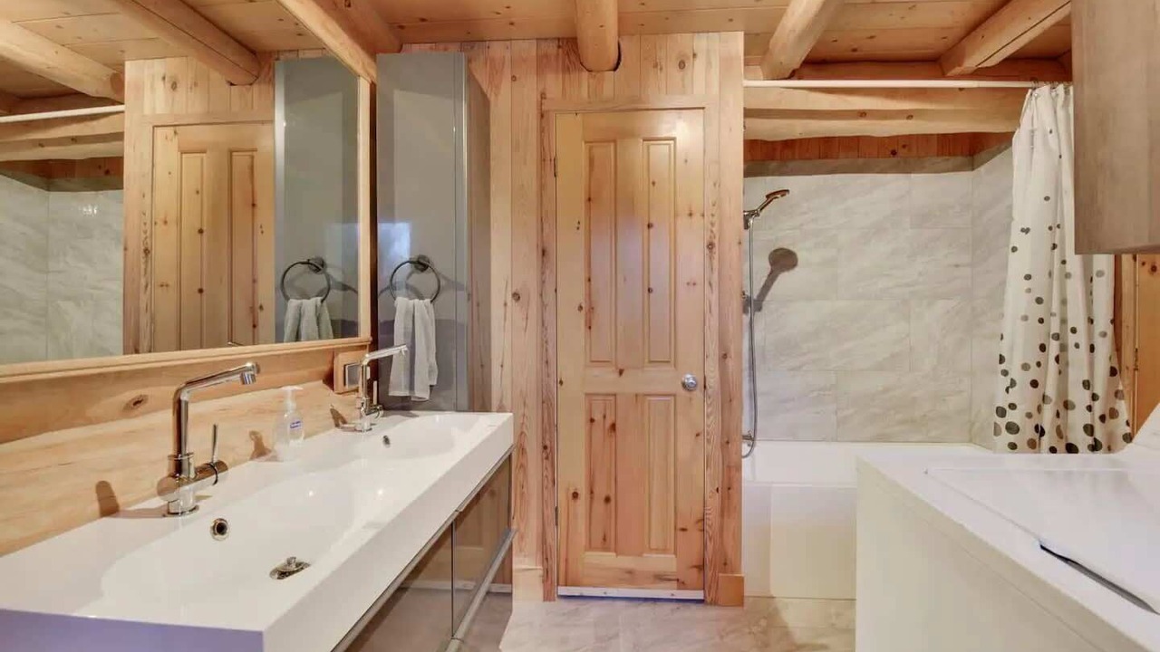 Photo of Bathroom in Trois-Rives