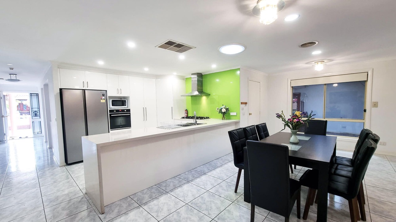 Photo of Others in Sunshine West