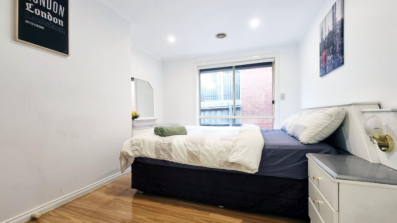 Photo of Bedroom in Sunshine West