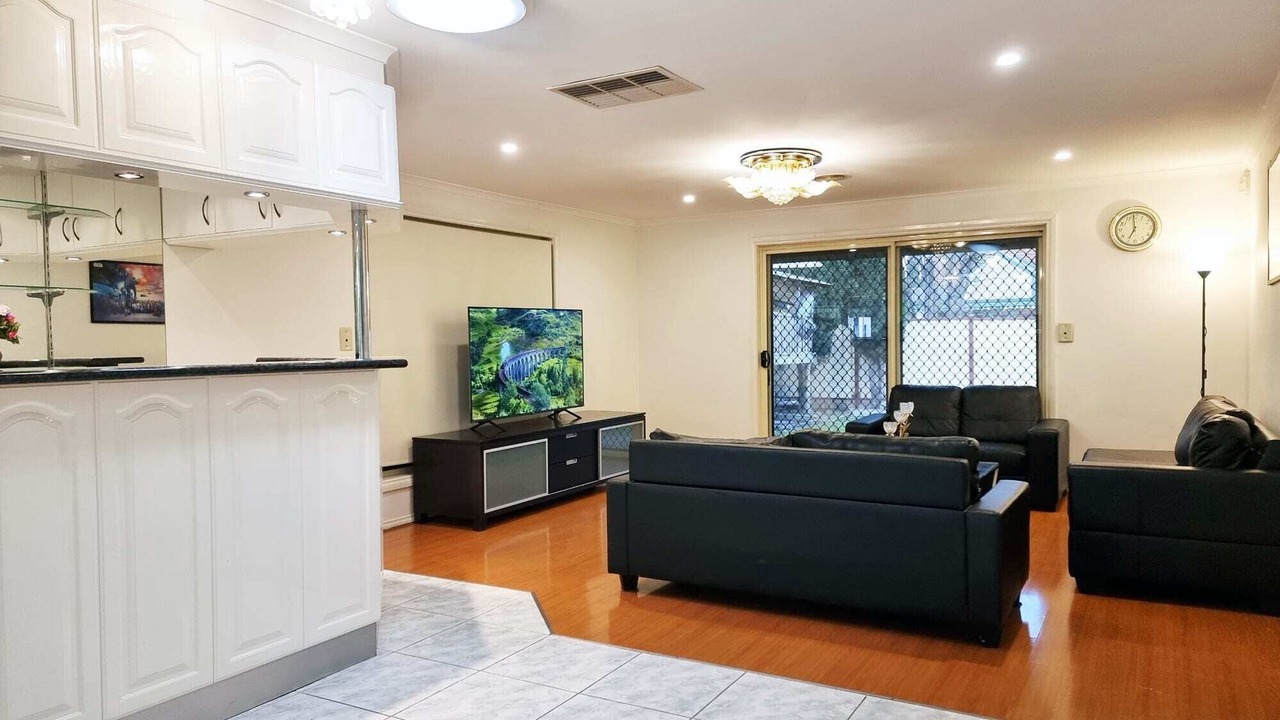 Photo of Others in Sunshine West