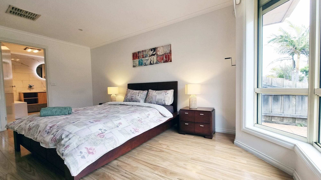 Photo of Bedroom in Sunshine West