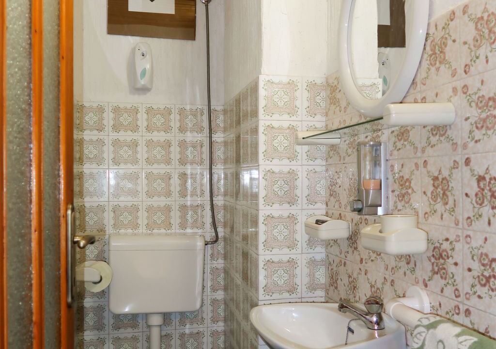 Photo of Bathroom in Nerezine
