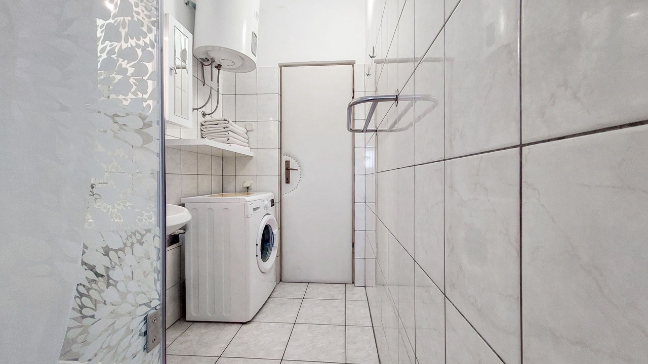 Photo of Bathroom in Batomalj
