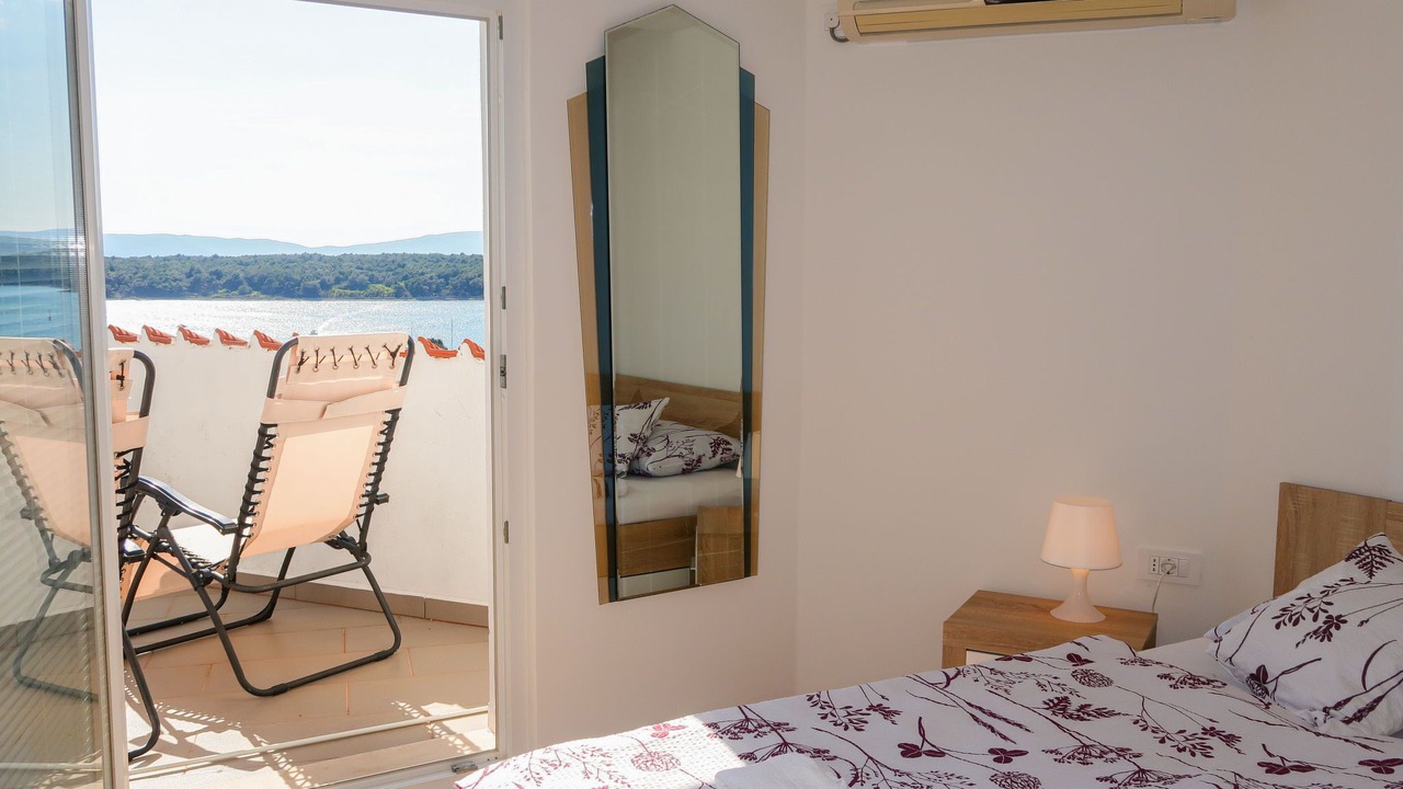 Photo of Bedroom in Punat