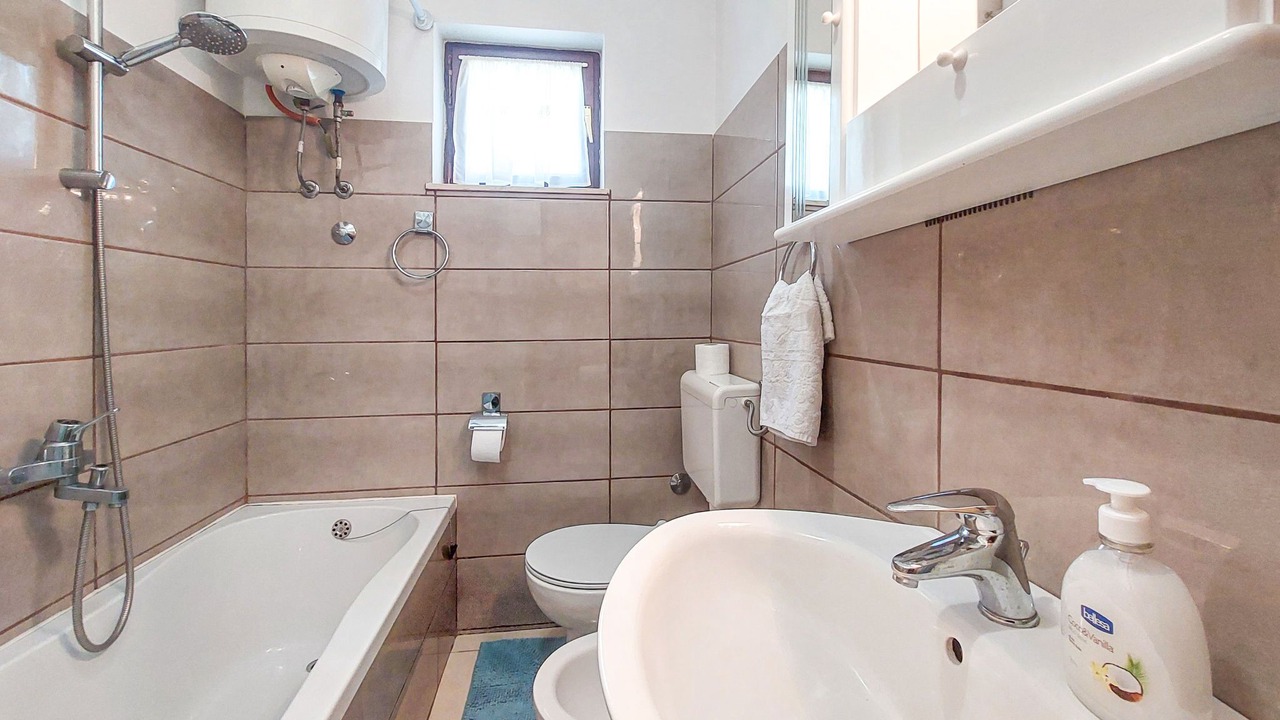 Photo of Bathroom in Kornic