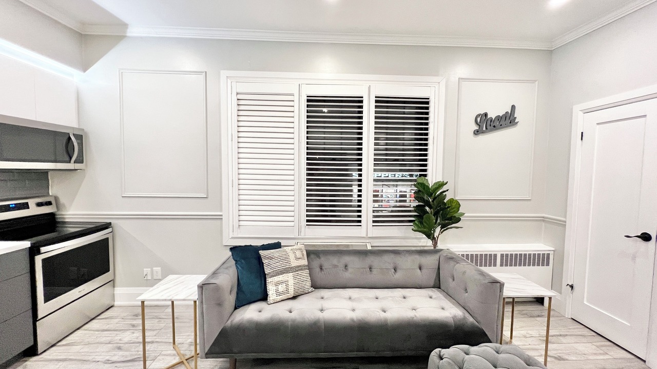 Photo of Livingroom in New Toronto