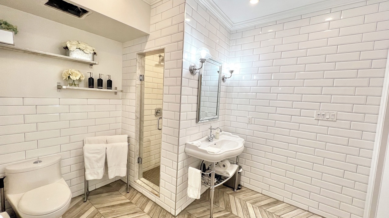 Photo of Bathroom in New Toronto