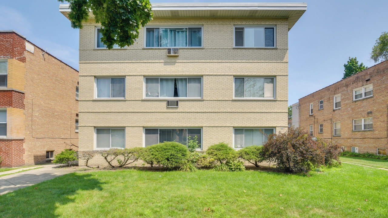 Photo of Outdoor in Skokie