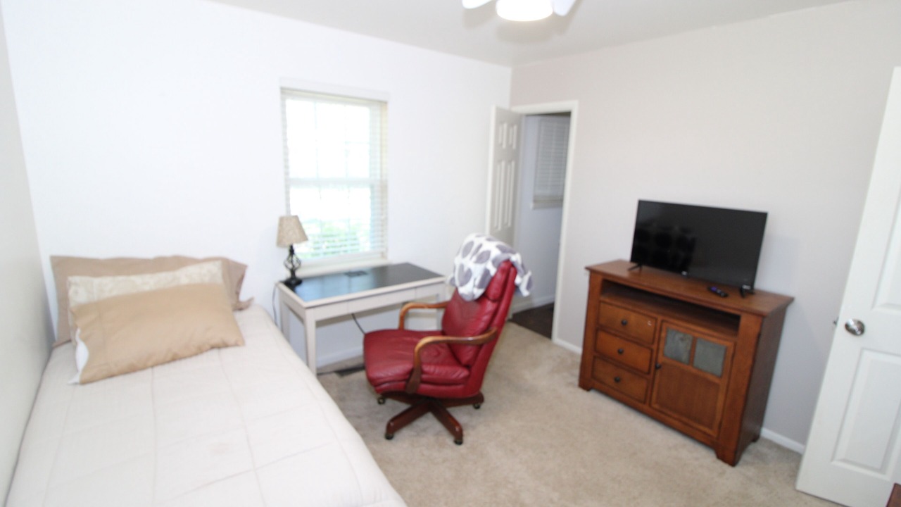 Photo of Bedroom in Jenks