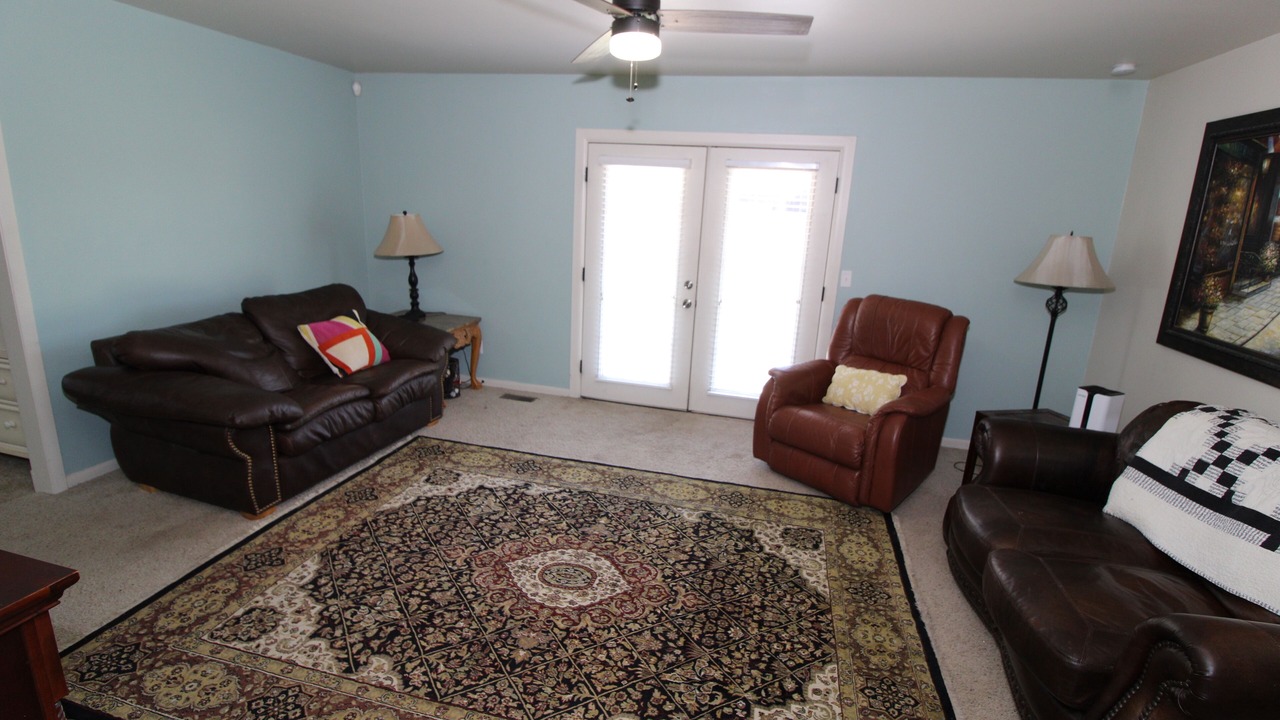 Photo of Livingroom in Jenks