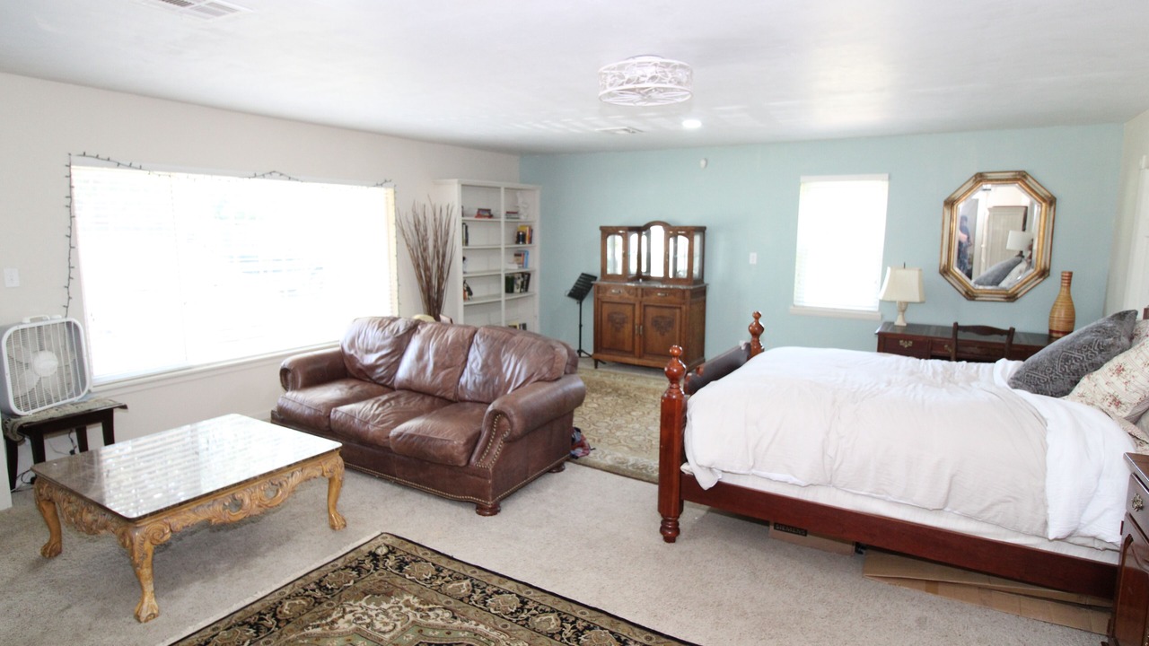 Photo of Bedroom in Jenks