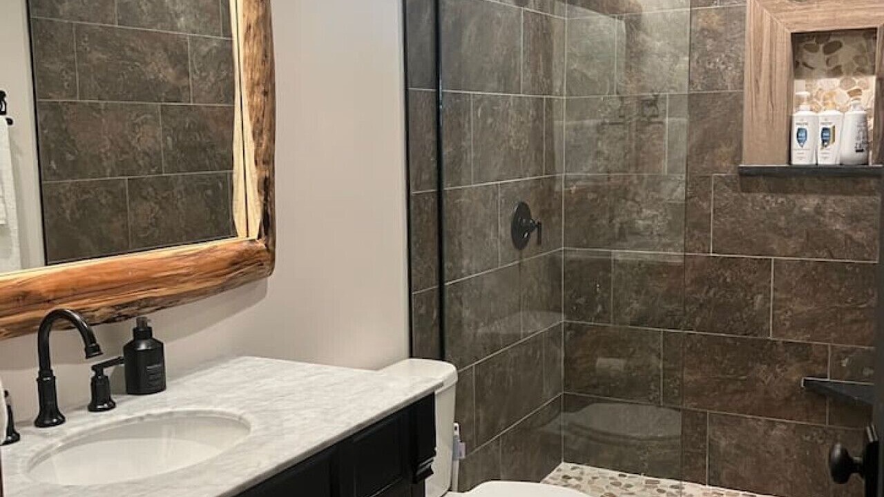 Photo of Bathroom in Imperial