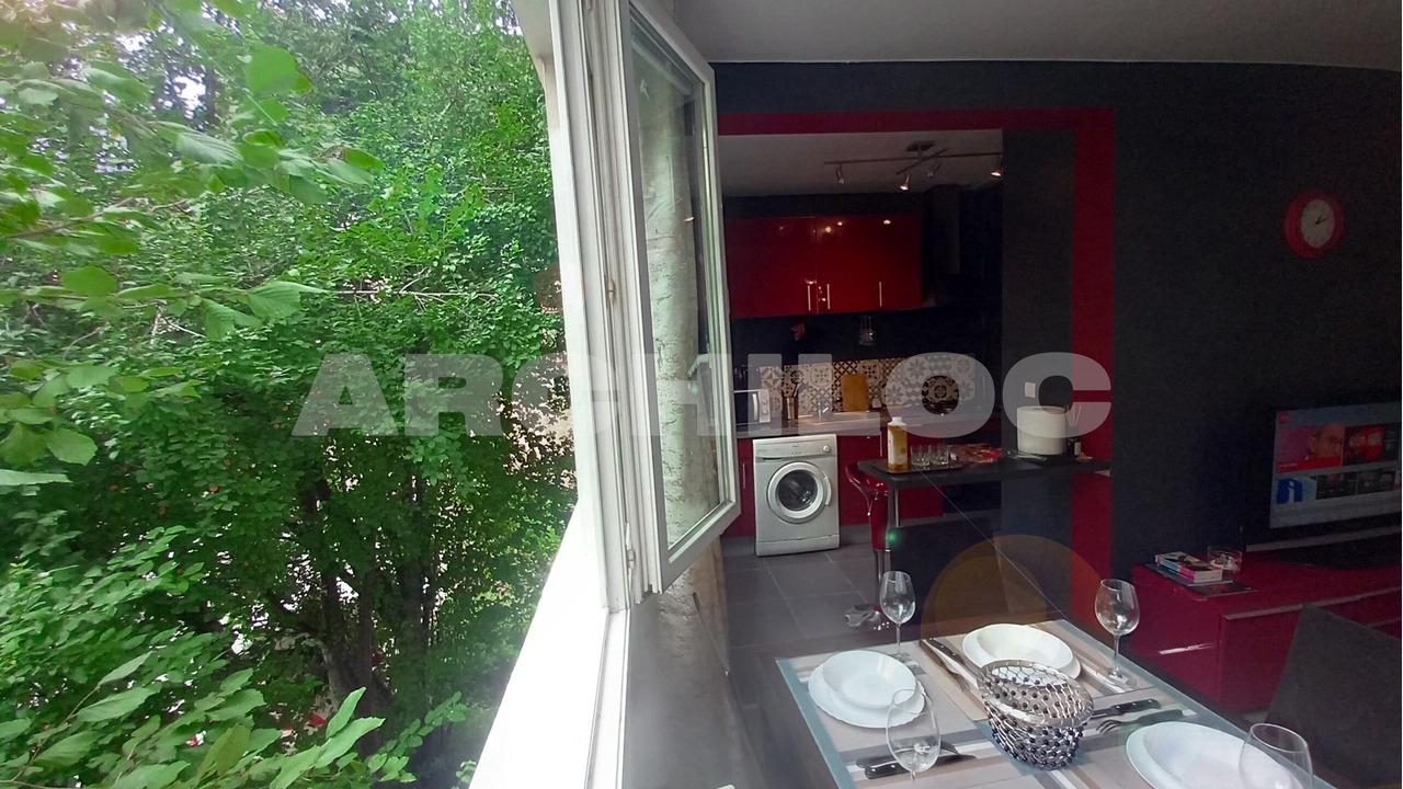 Photo of Kitchen in Puteaux