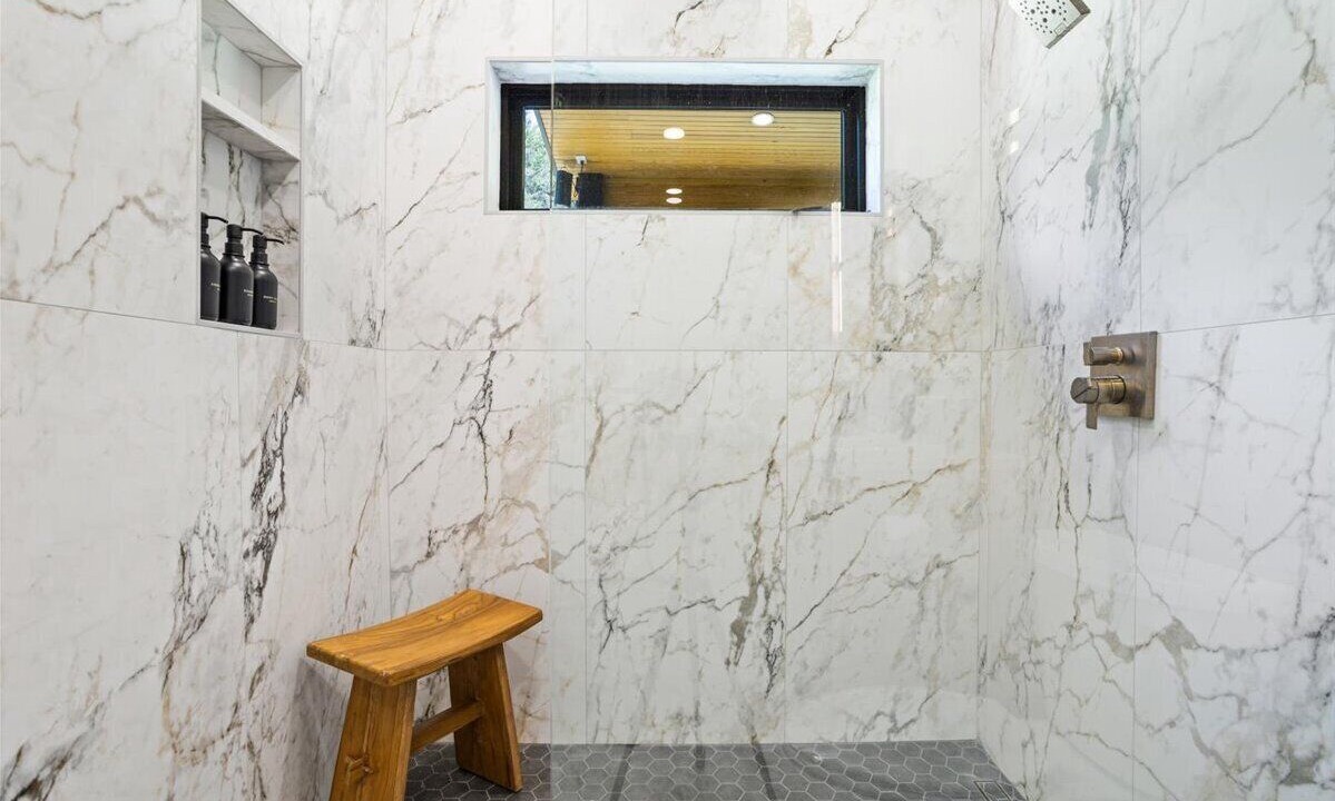 Photo of Bathroom in Pottsboro