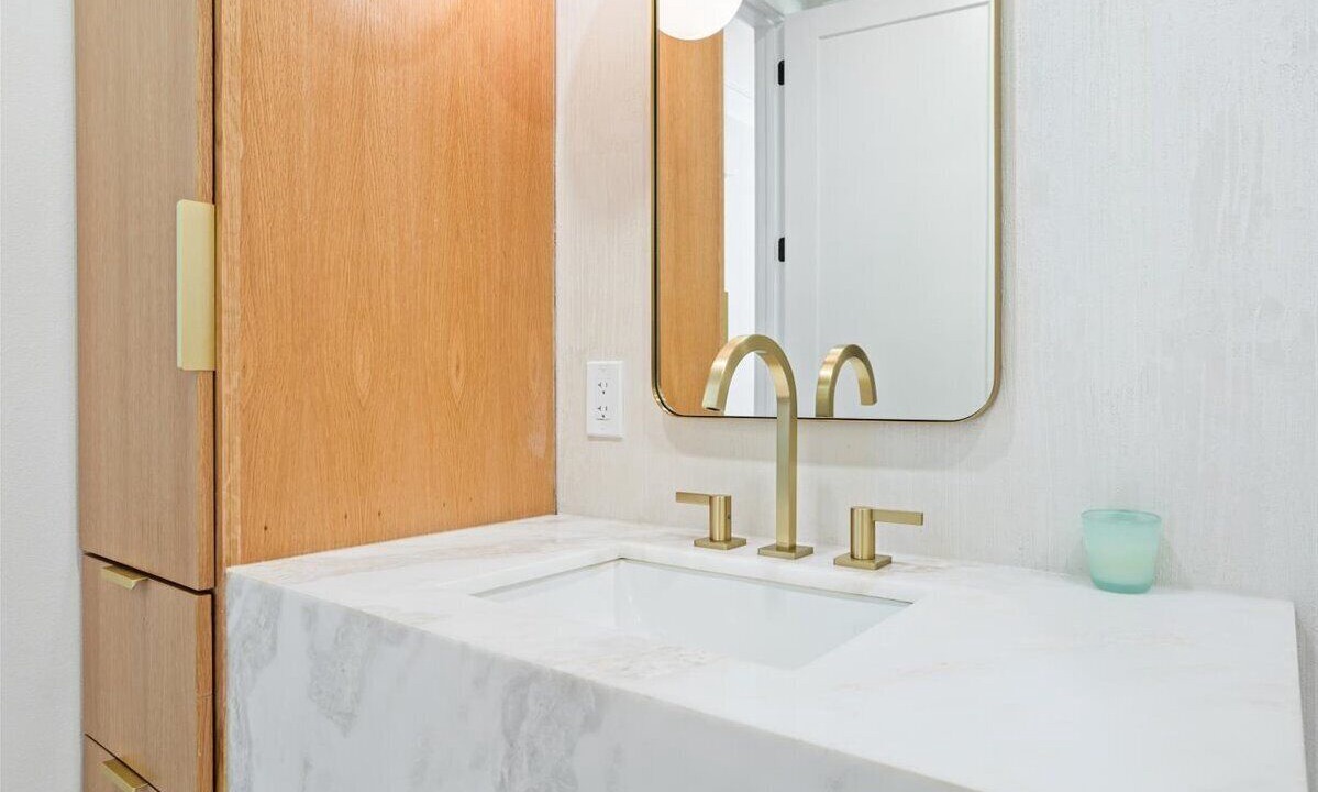 Photo of Bathroom in Pottsboro