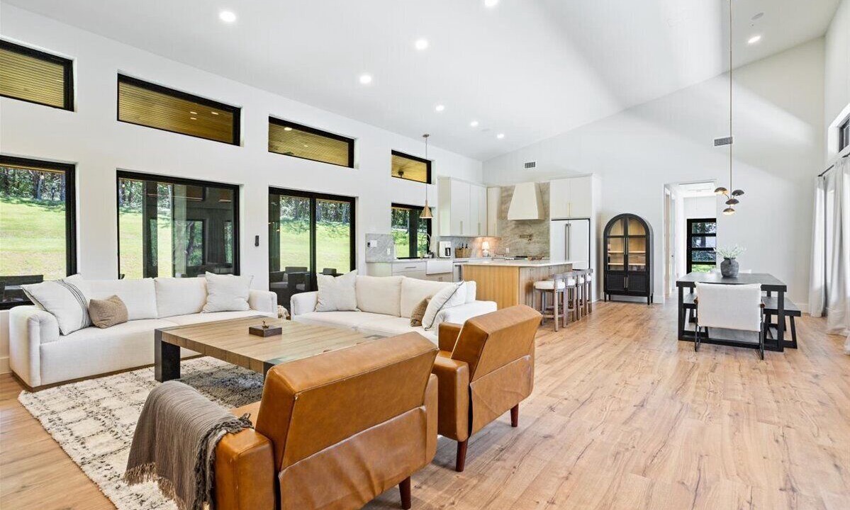 Photo of Livingroom in Pottsboro