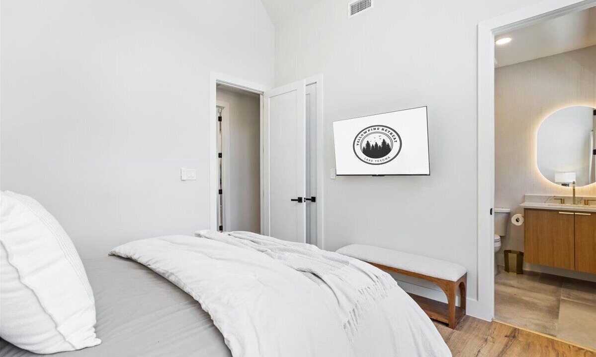 Photo of Bedroom in Pottsboro