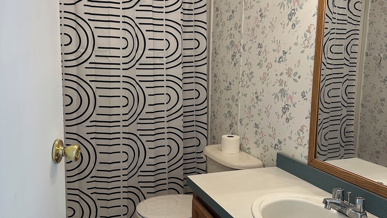 Photo of Bathroom in Pleasant Gap