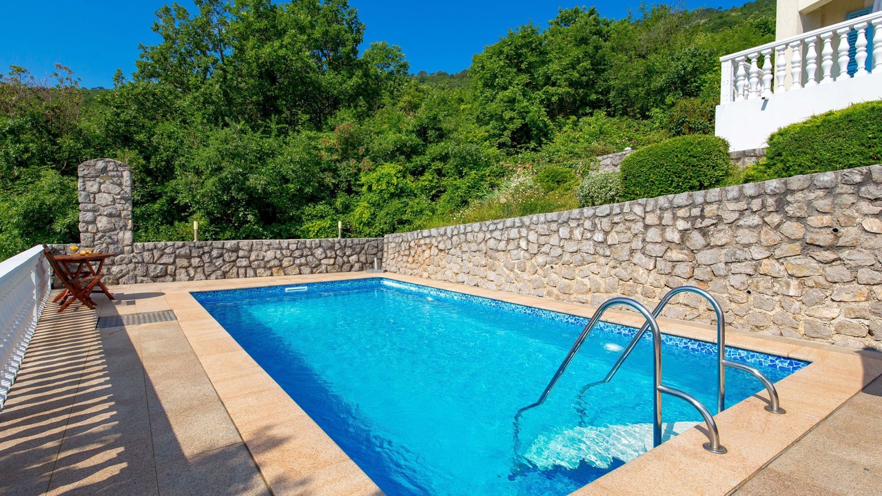 Photo of Outdoor in Martina