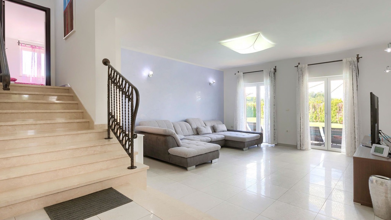 Photo of Livingroom in Sisan