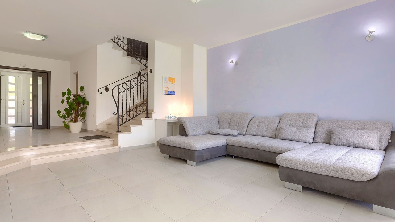Photo of Livingroom in Sisan