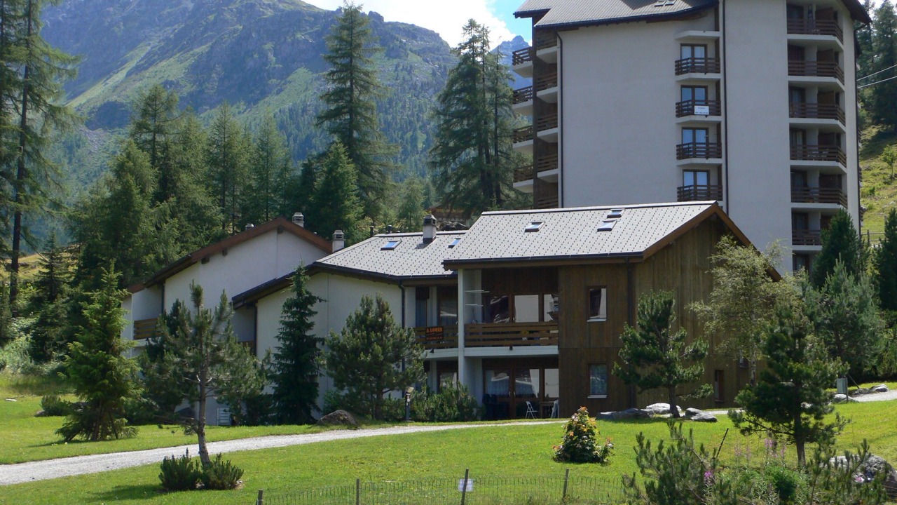 Photo of Outdoor in Noveli