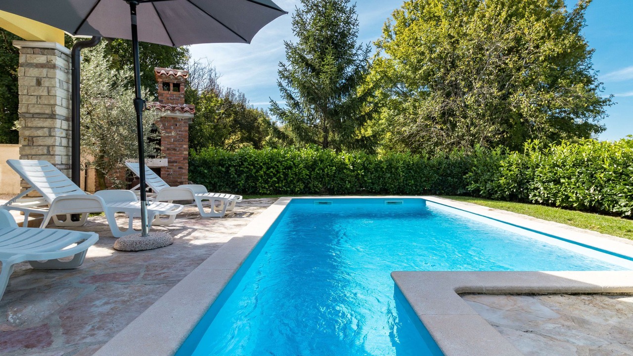 Photo of Outdoor in Pican