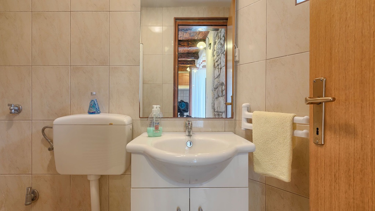 Photo of Bathroom in Muzini