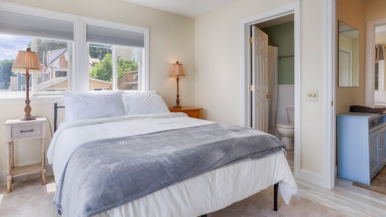 Photo of Bedroom in Town of Jerusalem
