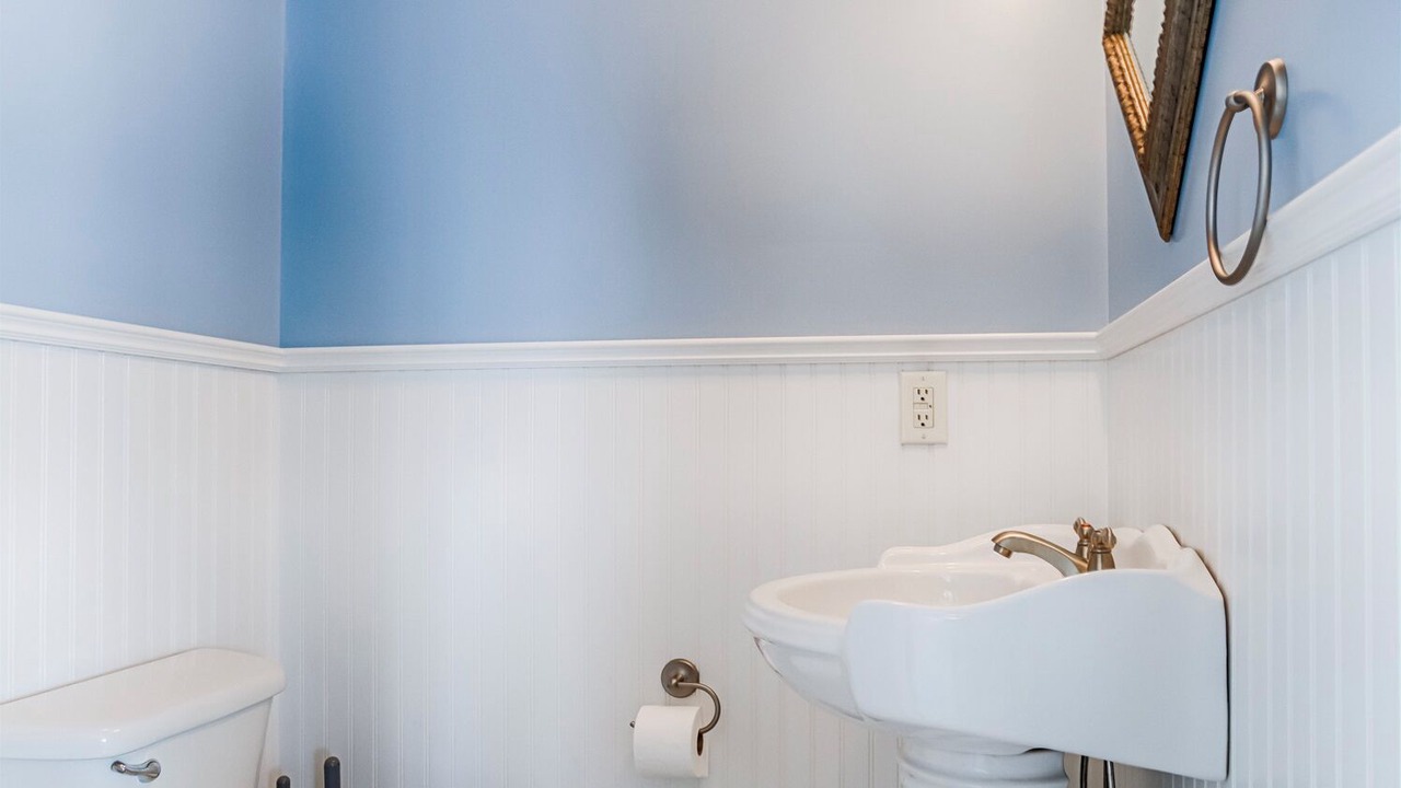 Photo of Bathroom in Town of Jerusalem