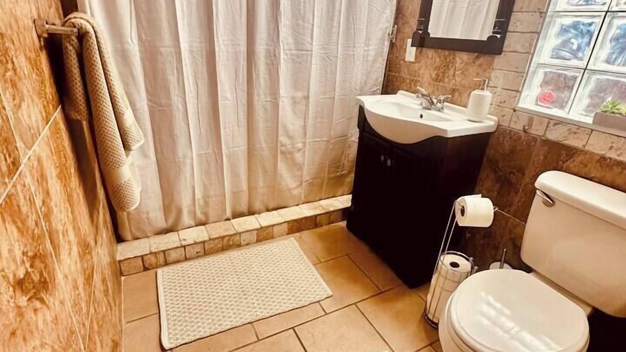 Photo of Bathroom in Gadsden