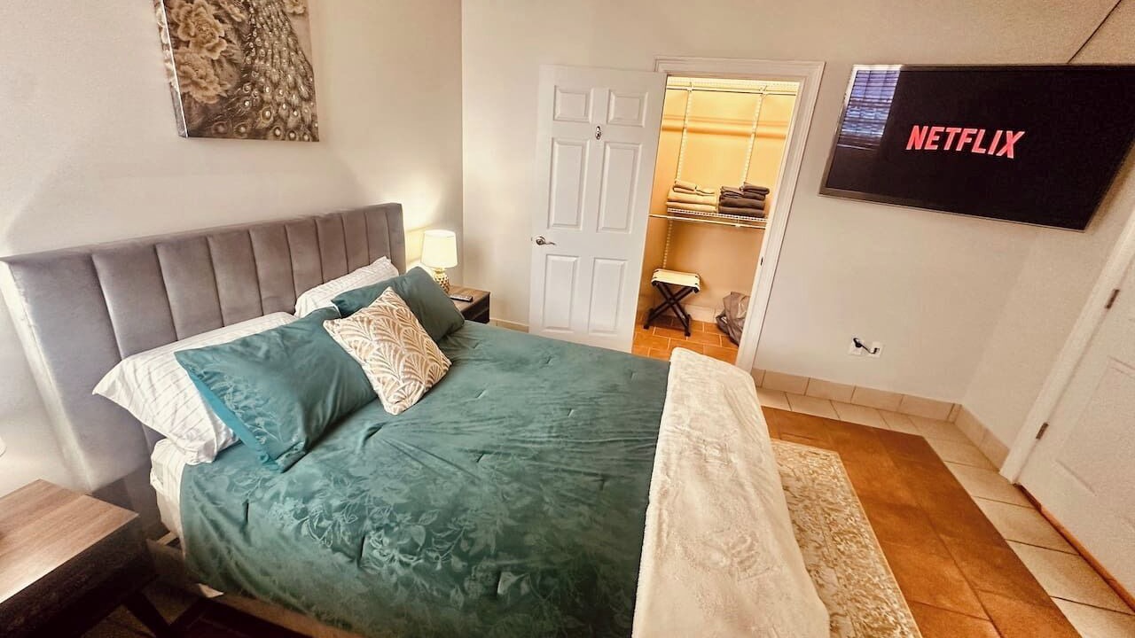 Photo of Others in Gadsden