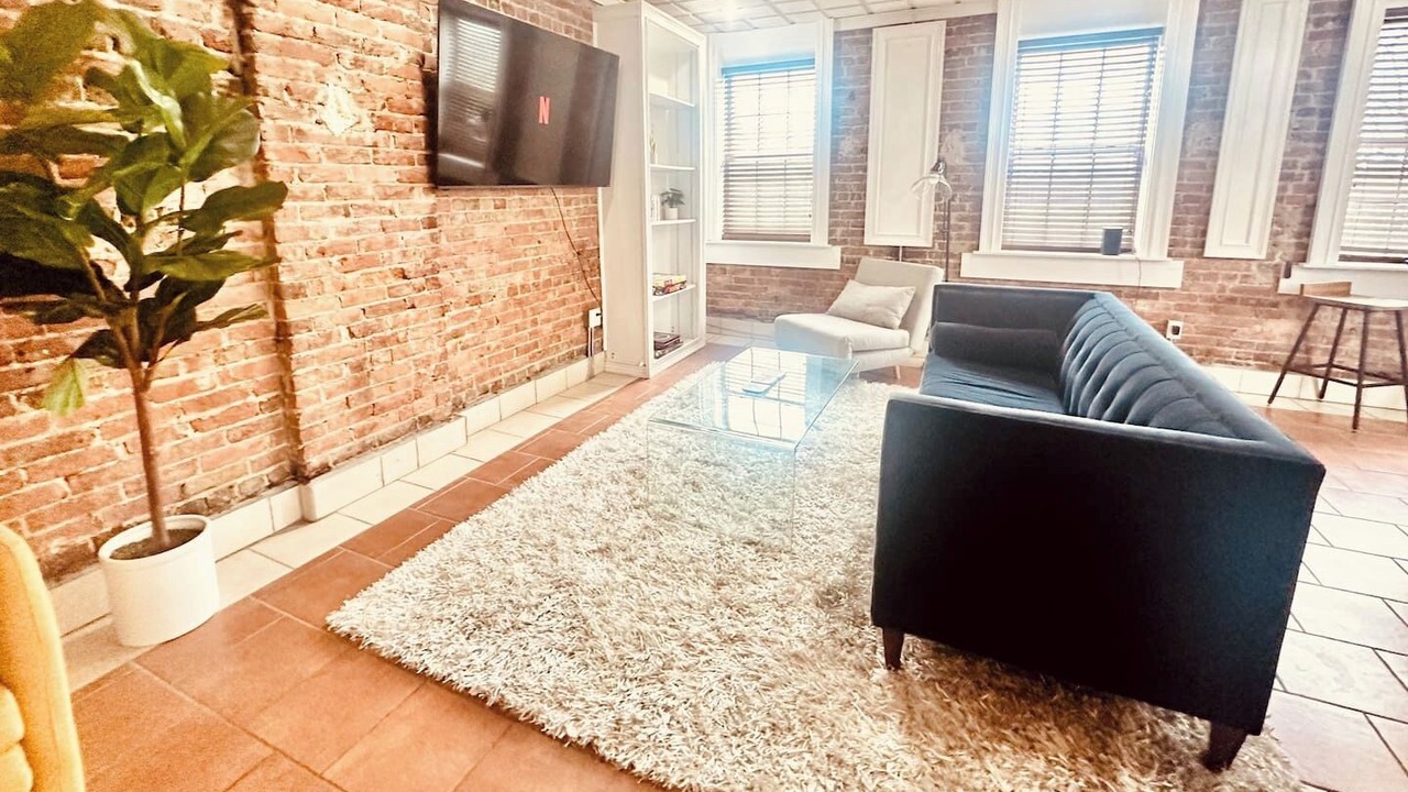 Photo of Others in Gadsden