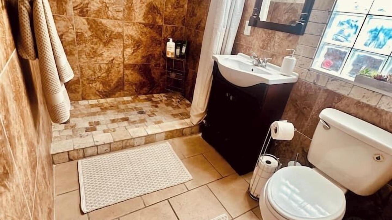 Photo of Bathroom in Gadsden