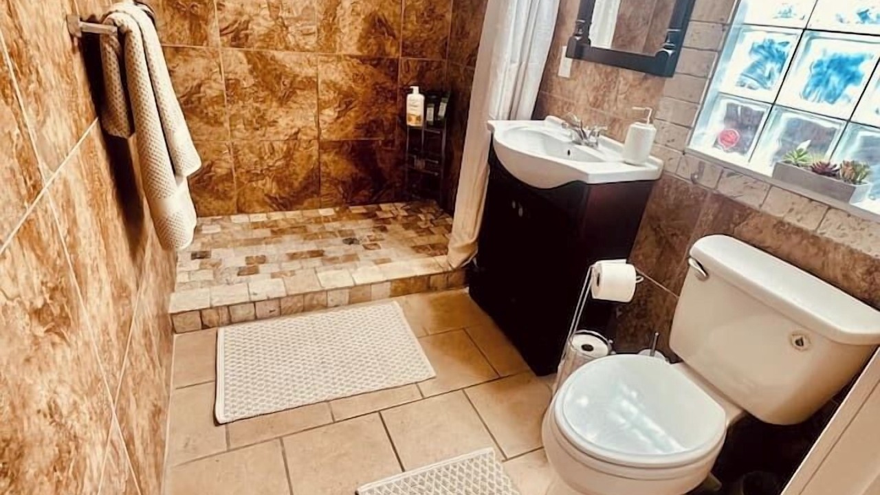Photo of Bathroom in Gadsden