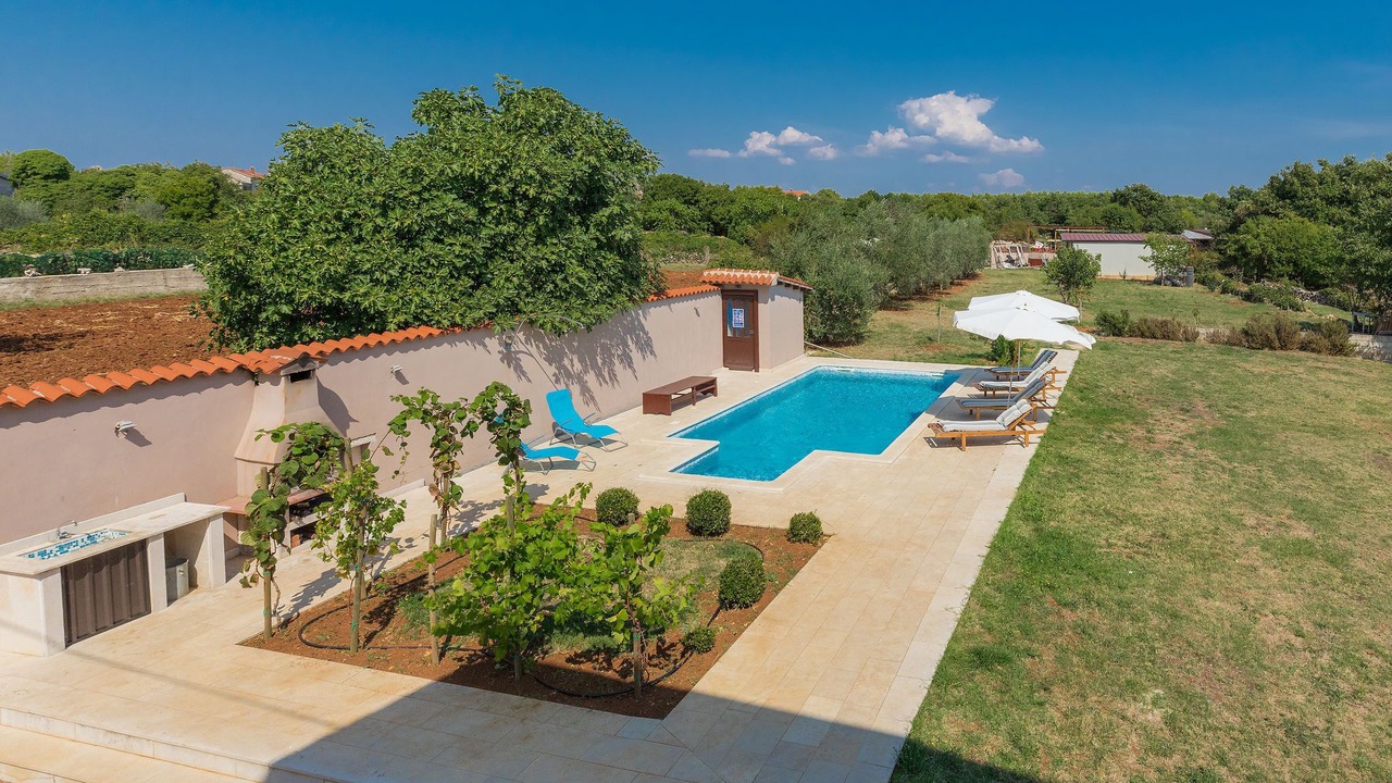 Photo of Outdoor in Divsici