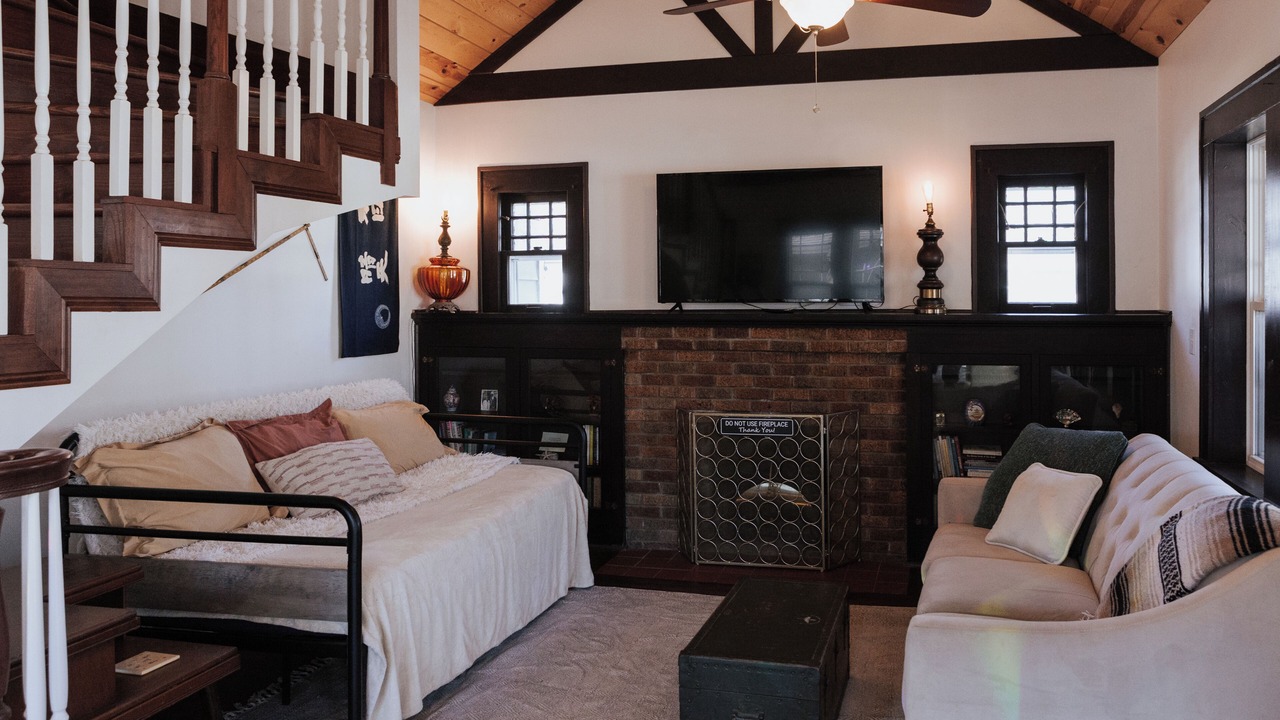 Photo of Livingroom in Midtown