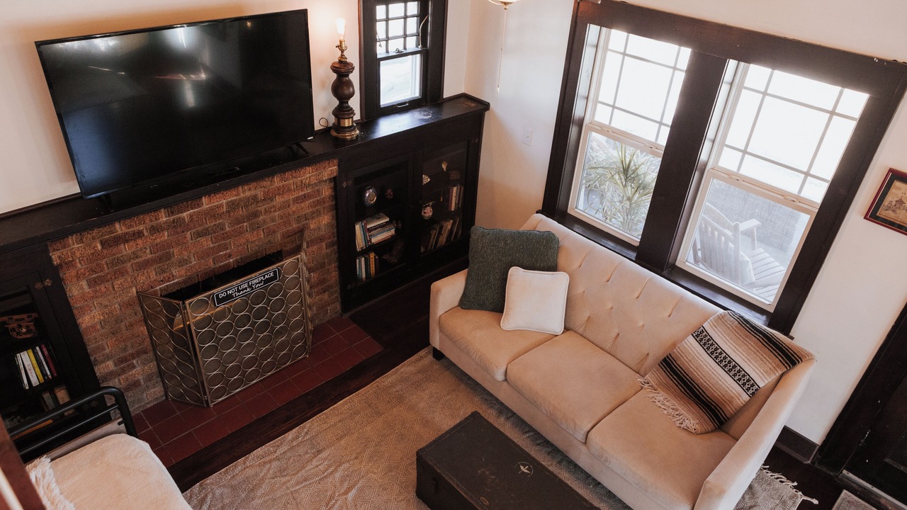 Photo of Livingroom in Midtown