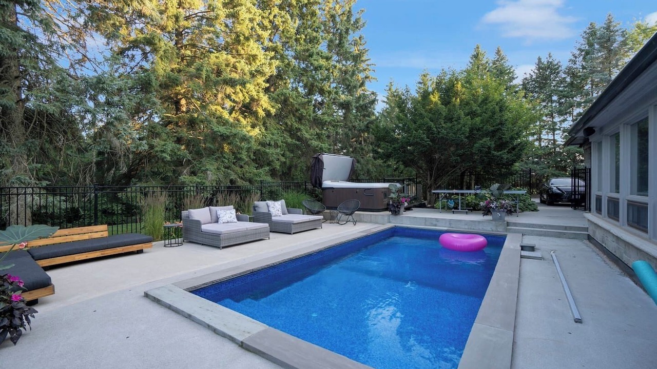 Photo of Outdoor in Halton Regional Municipality