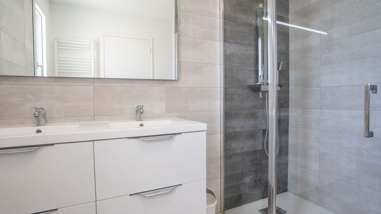 Photo of Bathroom in Plouneour-Trez