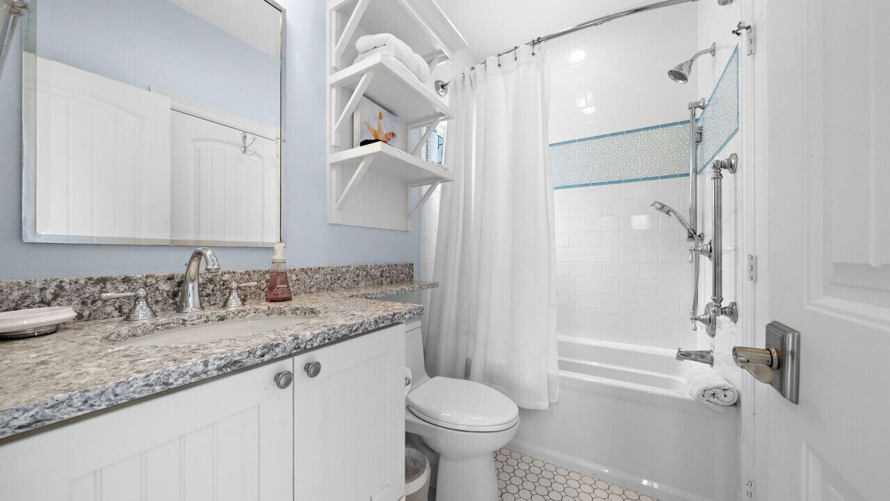 Photo of Bathroom in Beachside Village