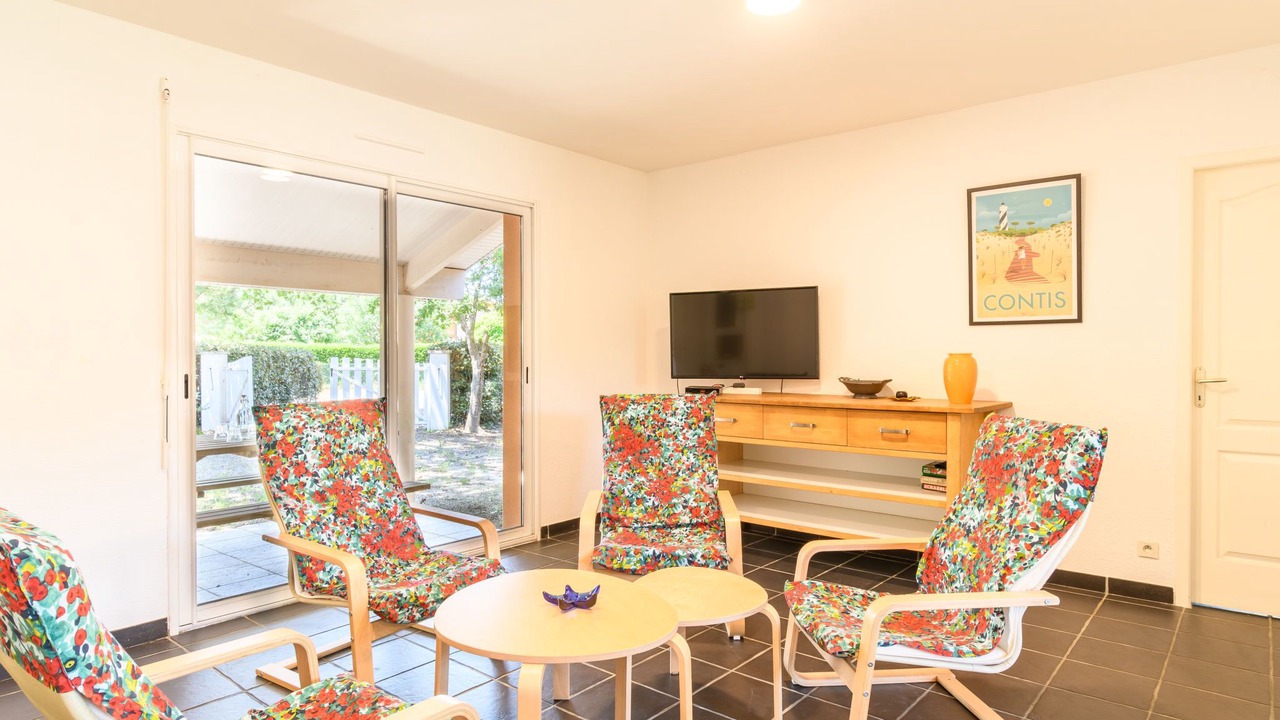 Photo of Livingroom in Saint-Julien-en-Born