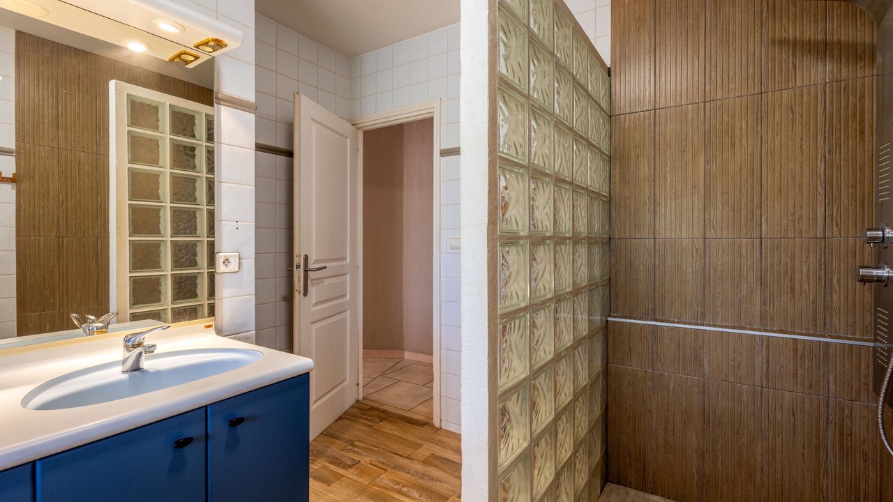 Photo of Bathroom in Corneilhan