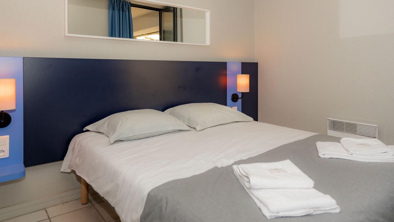 Photo of Others in Casteljau