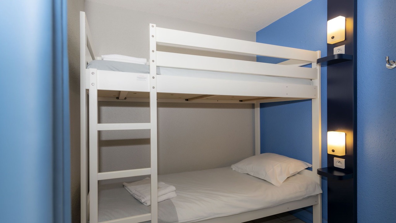 Photo of Others in Casteljau