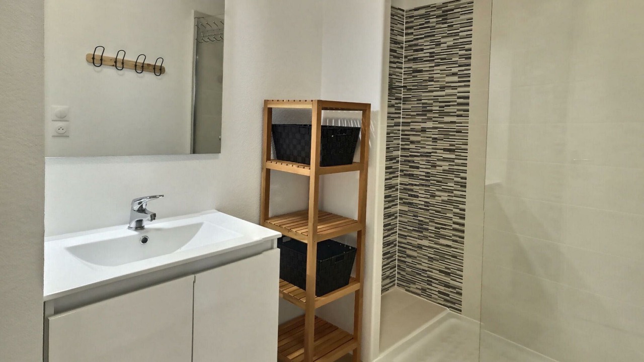 Photo of Bathroom in Serignan